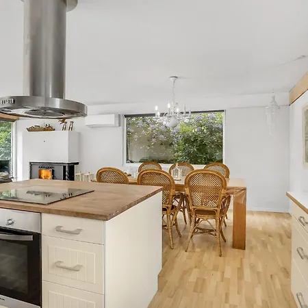 Casa vacanze Gorgeous In Jaegerspris With Wifi Hornsved